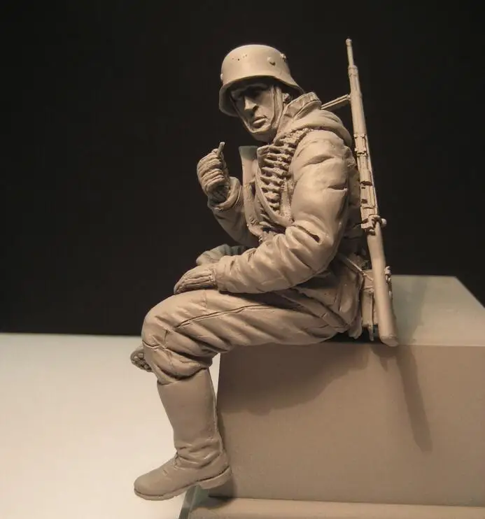 Figuras de Resina Soldados sem Pintura e sem Montagem Modelo ii Guerra Mundial Sentado 156g 1 - 16 Kit 2 Brinquedos e hobbies