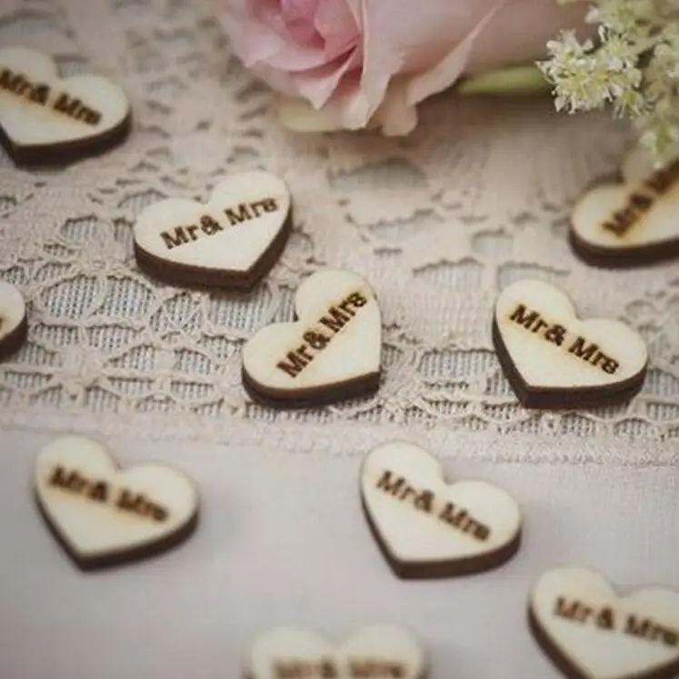 

Wedding wooden heart Mr&Mrs boda gifi mini love heart wooden wedding party decoration DIY material
