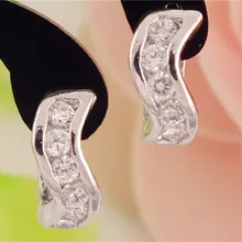 1 пара = 2 шт Серебряные белые CZ фианиты женские вечерние ювелирные изделия Искрящиеся крошечные серьги-кольца TF323