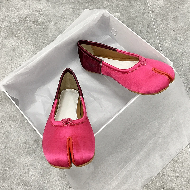 Newest Patchwork Split Toe Flat Shoes Woman Mixed Color Luxury Satin Butterfly-knot Slip On Ballet Flats Spring Women Shoes