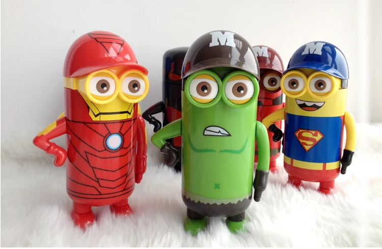 

1PC Cute Minions thermos 220ml stainless steel portable thermo Mug vacuum flask cup hot water Termos bottle Random Color KL 3070