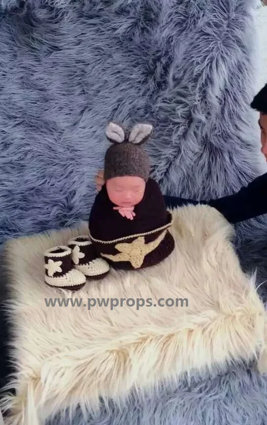 faux-fur-photography-prop-mongolian-faux-fur-blanket-newborn-baby-posing-fabric-backdrop-newborn-photography-props