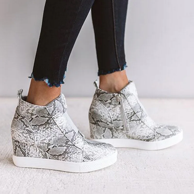 

MoneRffi Women Creepers Spring Increasing Height Shoes Casual Slip On Moccasins Platform Wedges Fashion Elastic Band Footwear
