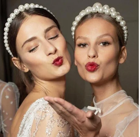 

2019 Fashion Big Pearl Hairbands Elegant Headband Women Headwear Cute Bear Ear Hair Hoop Bezel for Girls Hair Accessories