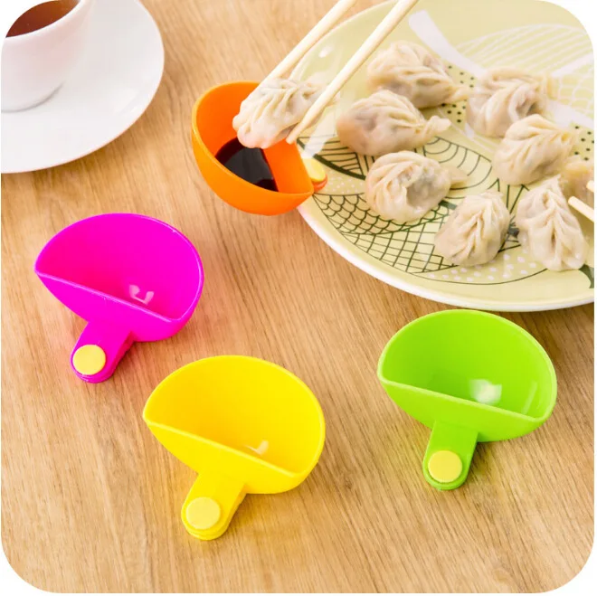 

4pcs Dip Clips Kitchen Bowl kit Tool Small Dishes Spice Clip For Tomato Sauce Salt Vinegar Sugar Flavor Spices