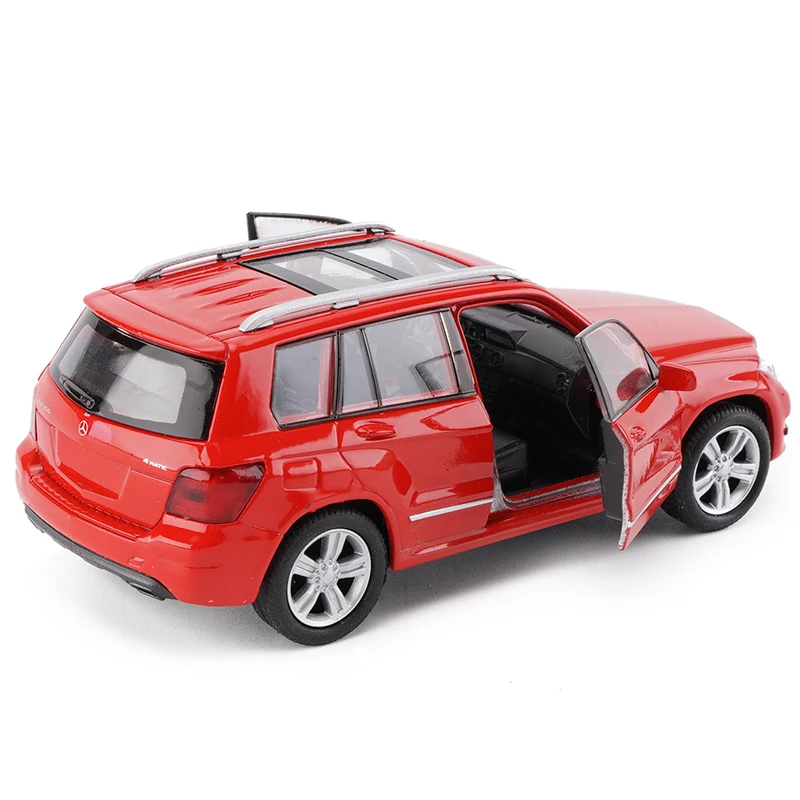 136 WELLY TheMercedes-Benz GLK (6)