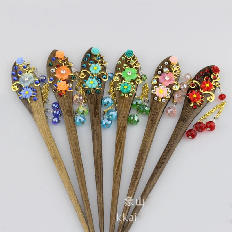 

1PCS Retro Hand-carved Chinese Ethnic Natural Stone Hair stick FLower Sandalwood Wood and Natural Fragrance Hair Stick Best Gift