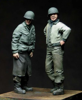 

1/35 Scale Unpainted Resin Figure WWII U.S Soldiers 2 gifures