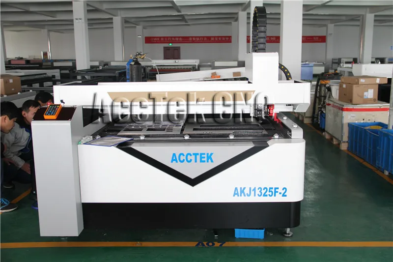 Fiber laser cutting machine