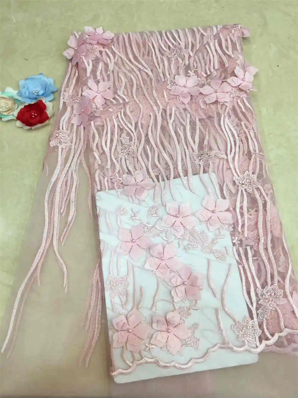 

Latest African lace fabric 2019 High quality 3D Applique French Mesh Materials Fashion lace Appliqued for Wedding dress NX800z