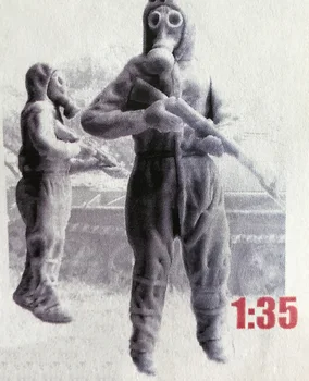 

Assembly Unpainted Scale 1/35 ancient in gas mask figure Historical Resin Model Miniature Kit