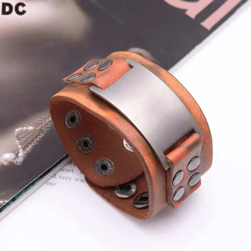 

DC Punk Adjustable Leather Wide Bracelets Personality Four Button Fashion Jewelry Men Bracelets Vintage Leather Bangles For Gift