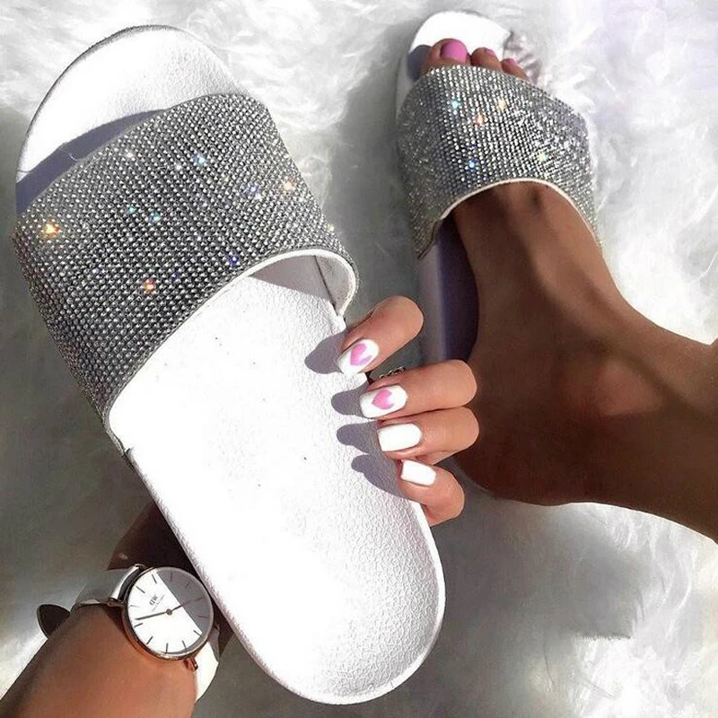 

2019 Rhinestone Women Slippers Flip Flops Summer Slides Women Shoes Crystal Diamond Bling Beach Slides Sandals Casual Shoes W407
