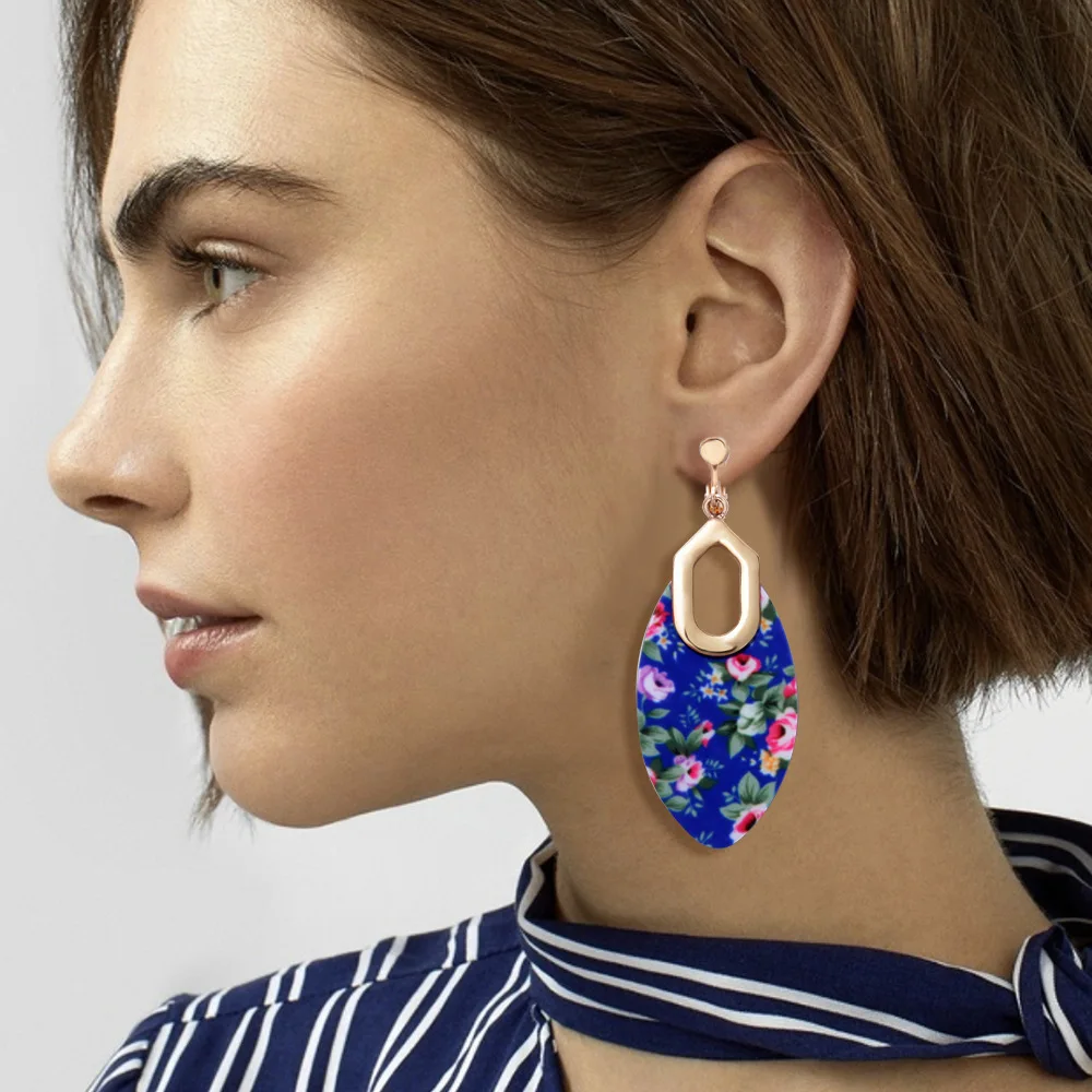 

Acrylic Earrings Ethnic Rose Flower Clip Earrings Metal Geometric Trendy Vintage Pink Blue for Aretes Femme Mujer Korean Jewelry