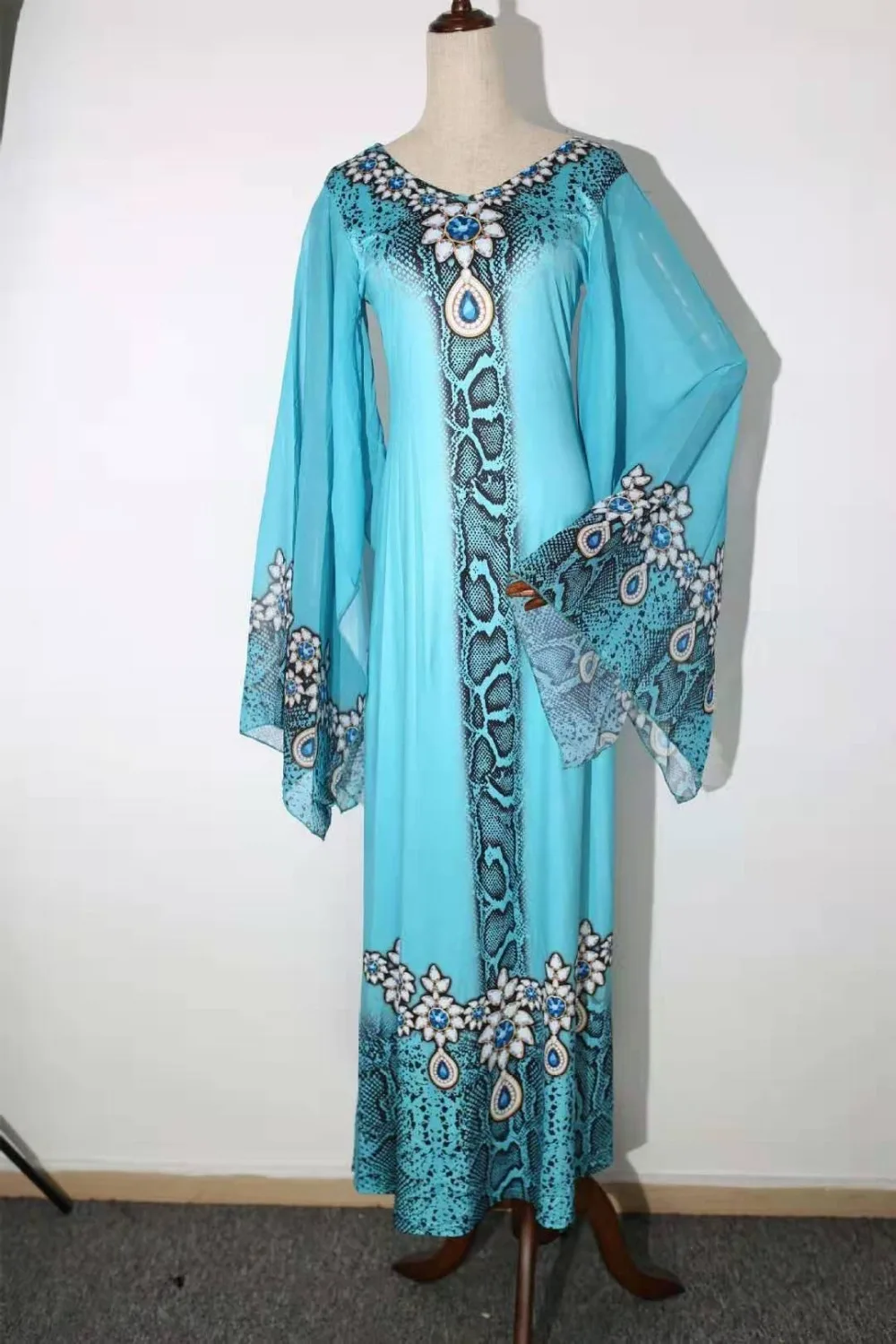 Новое сексуальное модное Стильное летнее платье с v-образным вырезом в африканском стиле с принтом размера плюс длинное платье