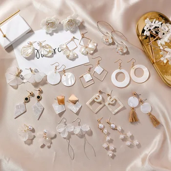 

White Shell Acrylic Flower Fashion Drop Earrings For Women Statement Geometric Round Square Resin Long Dangle Earings Femme