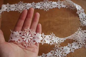 

venise lace trim, crochet lace trim with delicate floral pattern