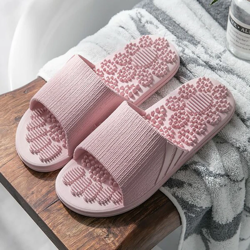 

2019 Non Slip Women Massage Slippers Summer Fashion Indoor Outdoor Flip Flops Woman Shoes Beach Bathroom Slipper Men Slide
