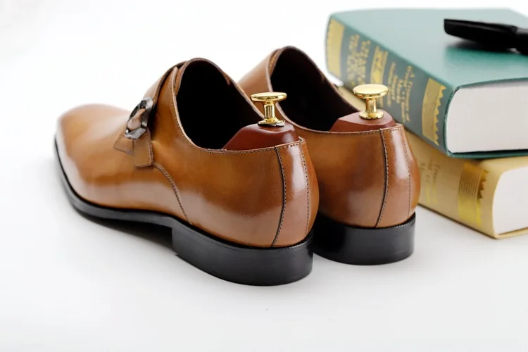 Мужская официальная обувь; кожаные оксфорды для мужчин; Свадебные Мужские броги; офисные туфли; мужские слипоны с пряжкой; zapatos de hombre