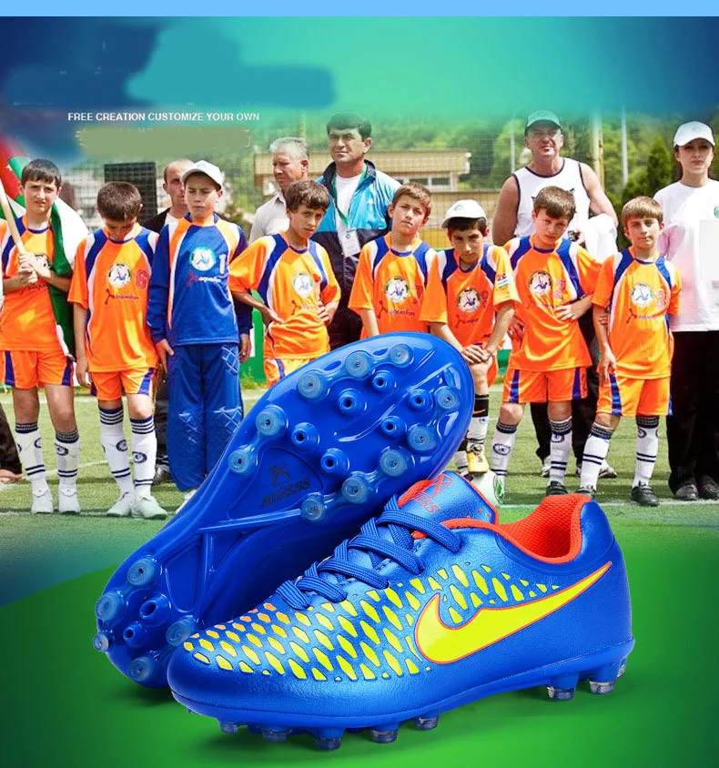childrens size 8 football trainers