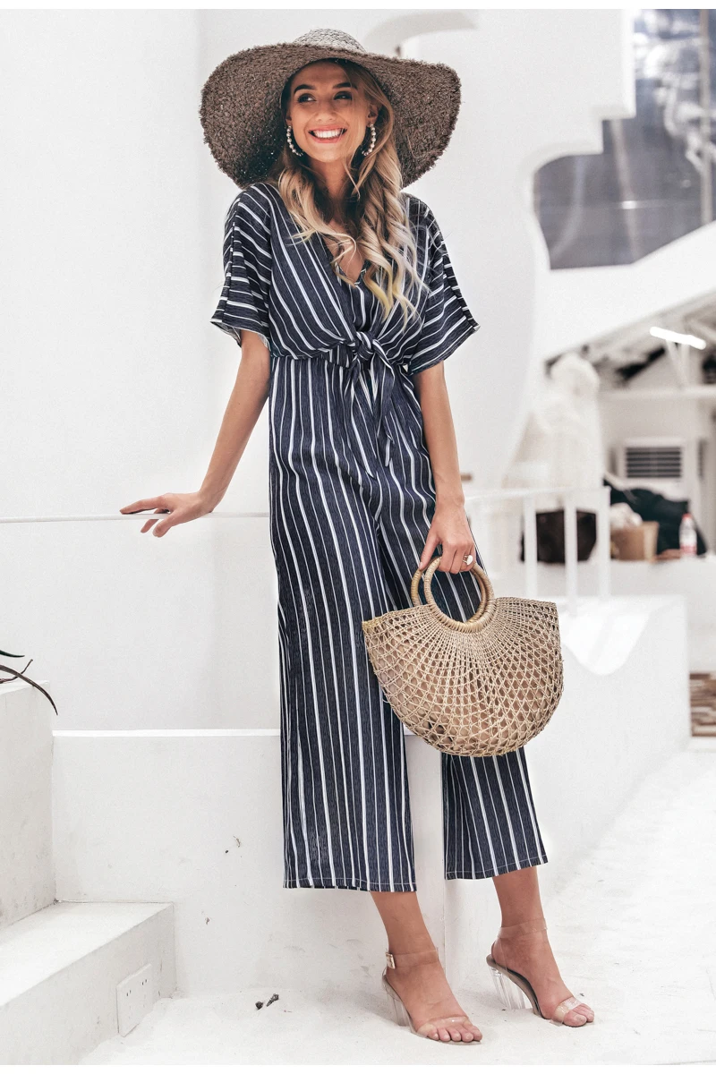 Simplee w paski w stylu Vintage v neck długi kombinezon letnie skrzydła kombinezony z krótkim rękawem eleganckie szerokie nogawki panie biurowe kombinezony romper -