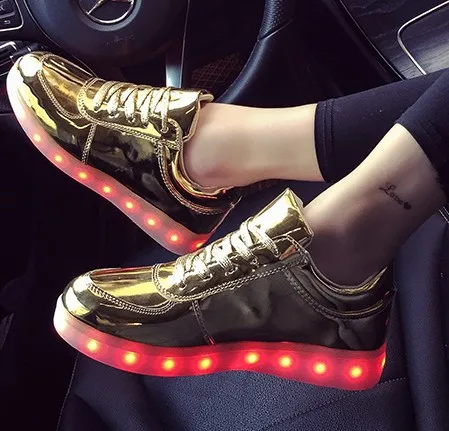 

2017 Adult Shoes led Fashion High quality LED Shoes Men With Colorful Light Up Unisex Flat White Silver In the Midnight615