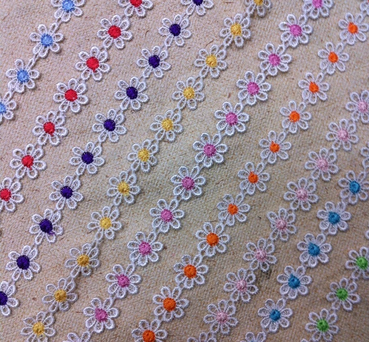 

Free shipping 2.5cm high quality water soluble dual-color daisy flower embroidery lace trim, dyed yarn embroidery,XERY140422A