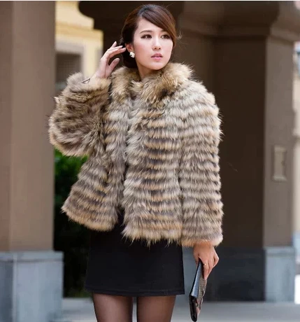 Sewing Real Fur Promotion-Shop For Promotional Sewing Real Fur On New Fashion Winter Natural Raccoon Dog Fur Coat Wholesale Womens Lovely Clothes Real Fur Coats For Women Genuine Furs Overcoat - Sewing Real Fur Promotion-Shop For Promotional Sewing Real Fur On