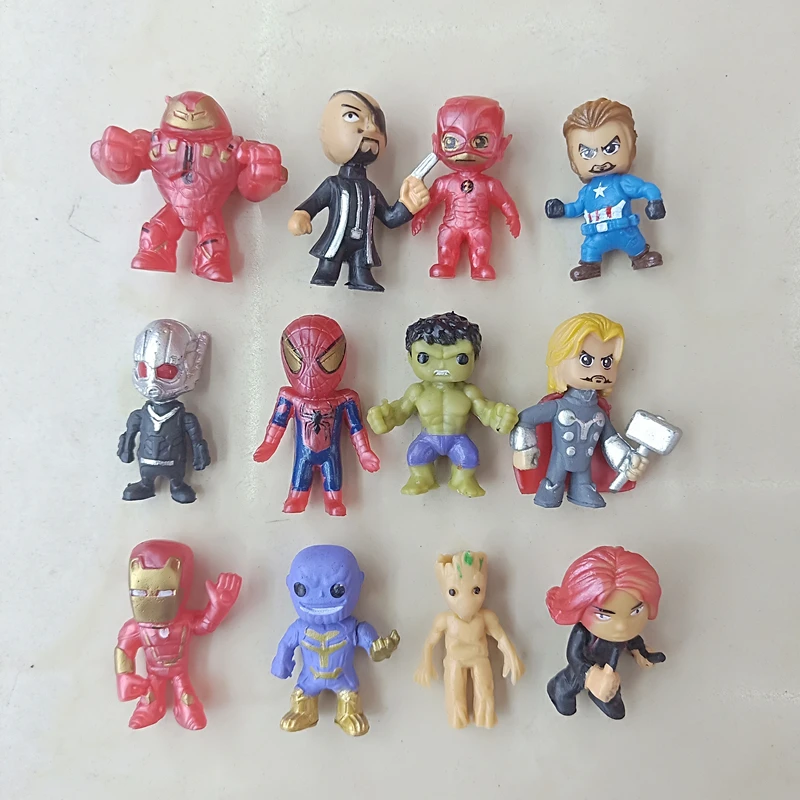 

12pcs /set The Avengers Superhero Q Version Iron Man Thor Hulk Captain America Spiderman Action Figure Model capsule Toys Doll