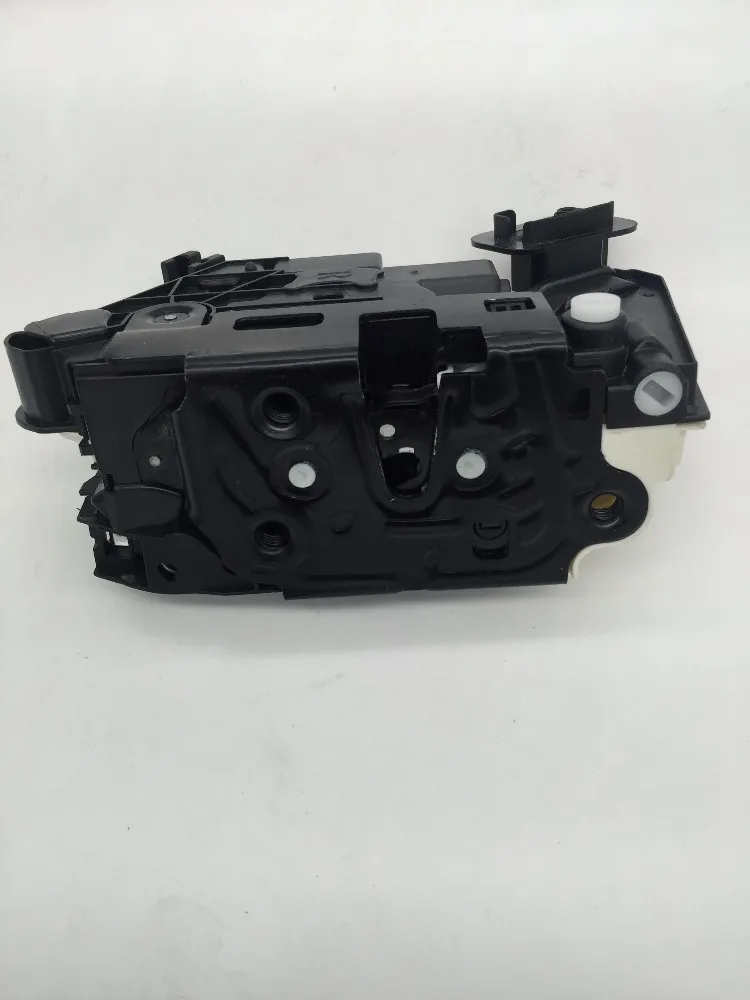 Привод замка задней правой двери для Volkswagen GOLF 6 JETTA 5C POLO SKODA YETI RAPID 5K4839016F 5K4 839 016 F R