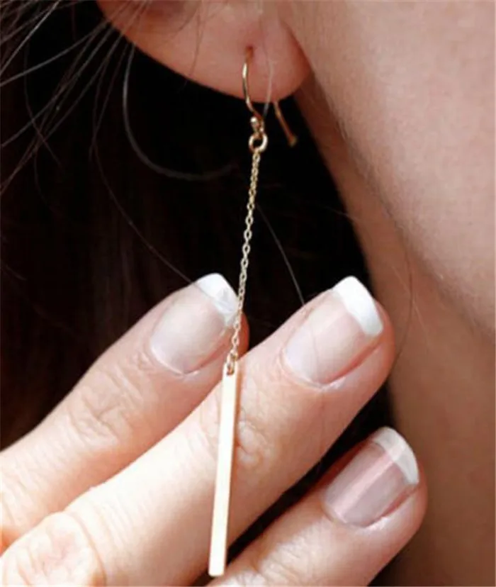 

a128 Quick sale European and American popular simple street snap earrings long one word chain ear hook earrings pendant foreign