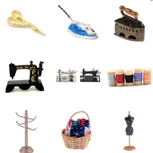 Милый 1/12 Масштаб Кукольный домик Миниатюрные швейные инструменты швейная машина деревянная лента ножницы полка для одежды и мебели игрушки