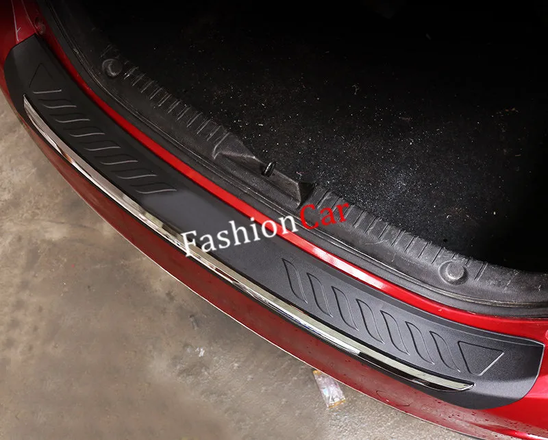 

For Mazda 3 M3 Sedan 2014 2015 2016 Car Outer Rear Trunk Door Sill Guard Plate Protector 1pcs Plastic