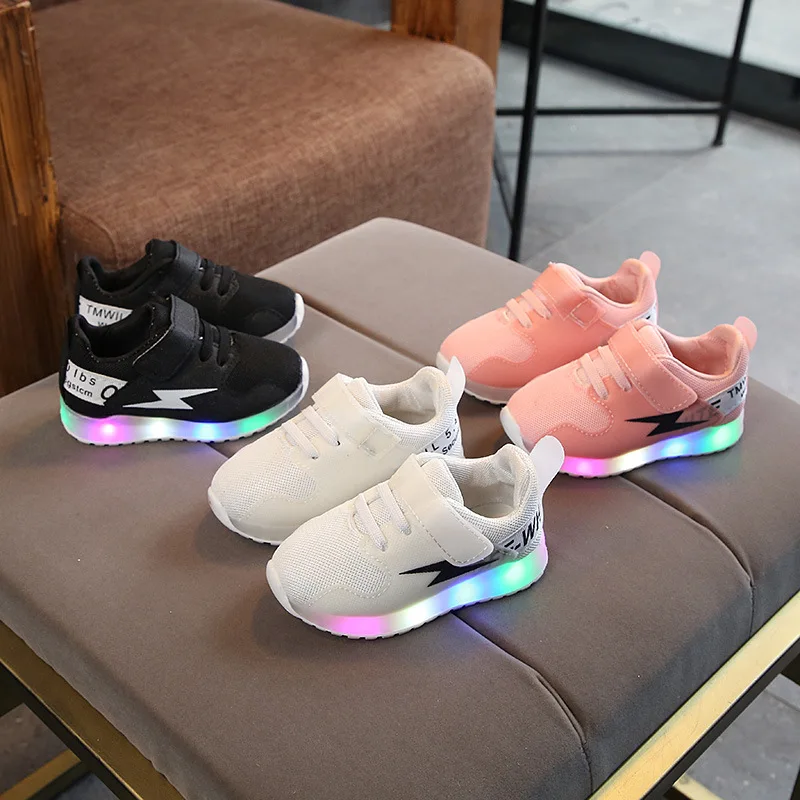 

European All seasons Sports run breathable kids shoes Hook&Loop shoes LED hot sales Lovely comfortable children sneakers