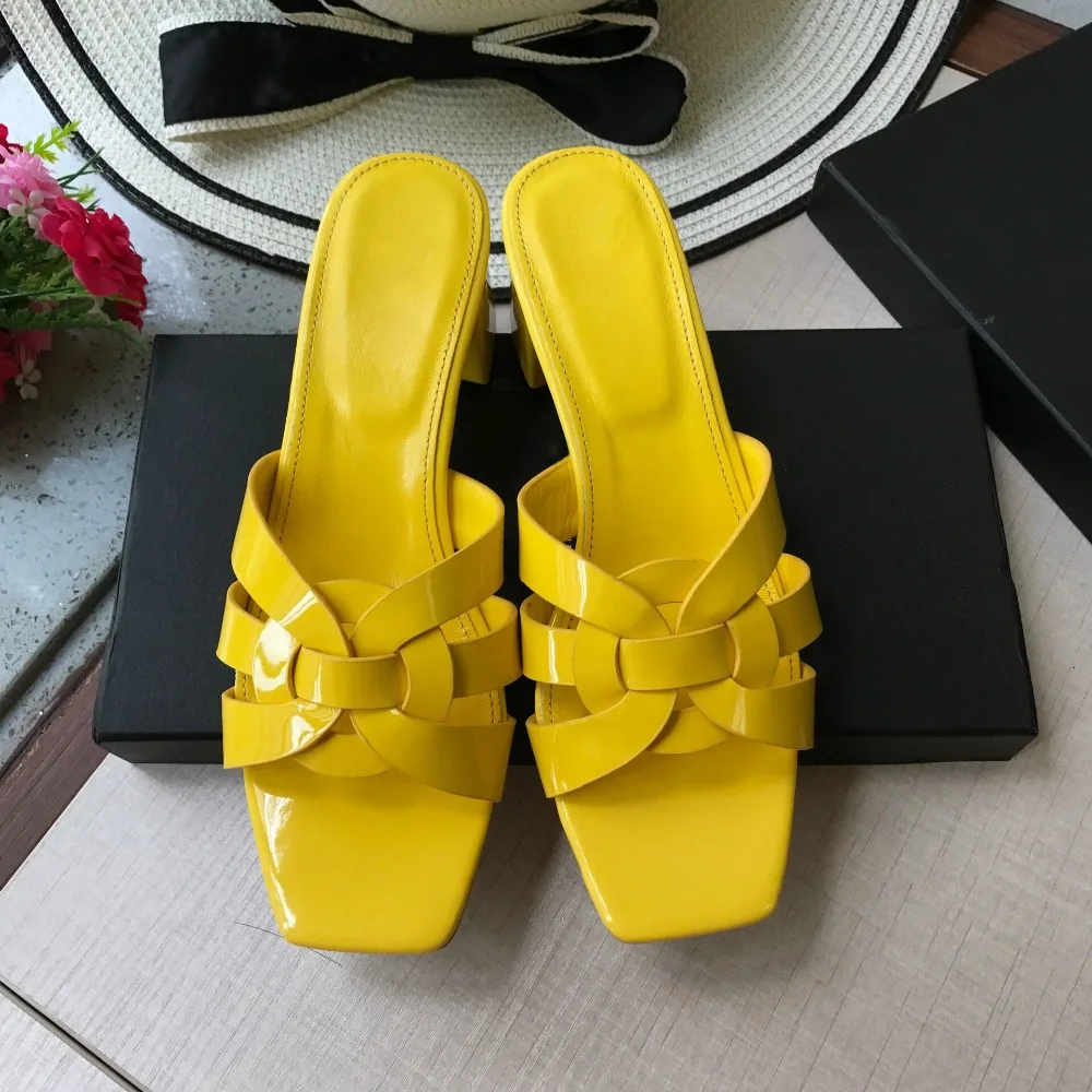 

2019 European Luxury Brand Slippers Fashion Women Genuine Leather Slippers Designer Slide Sandals Outdoor Beach Slippers