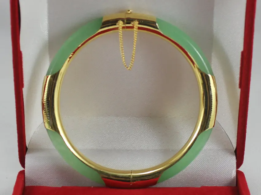

7.5" lady's light green Jade designed bracelet for party and anniversary new