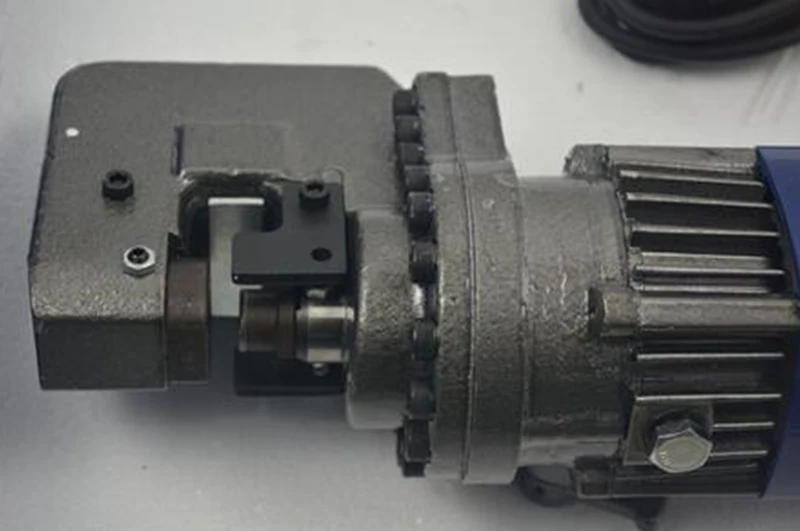 New-Electro-Hydraulic-Sheet-Metal-Hole-Punch-Puncher-Press-Knockout-Metric-Die (1)