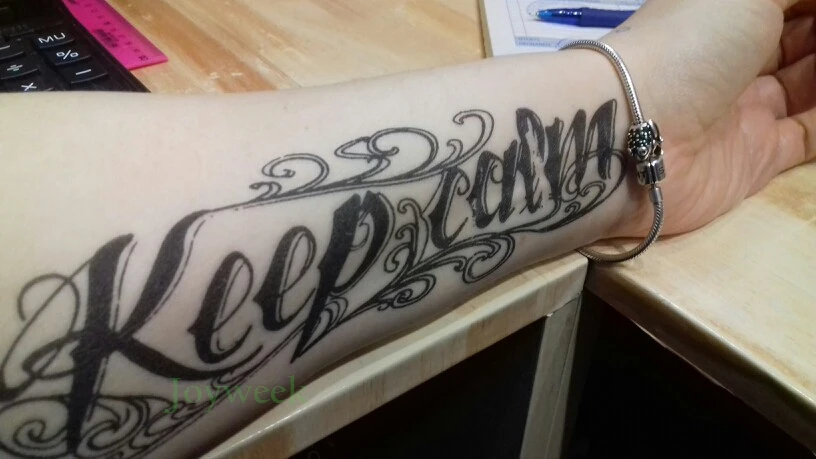Corps Tatouage Autocollant De Tatouage Temporaire Impermeable Lettres Anglaises Mots Garder Le Calme Tatouage Flash Type Rose Cdiscount Au Quotidien