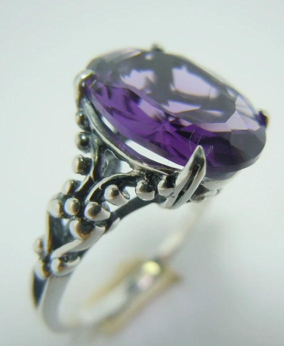 

Romantic purple noble personality party 9.1 CT ancient Roman style silver ring