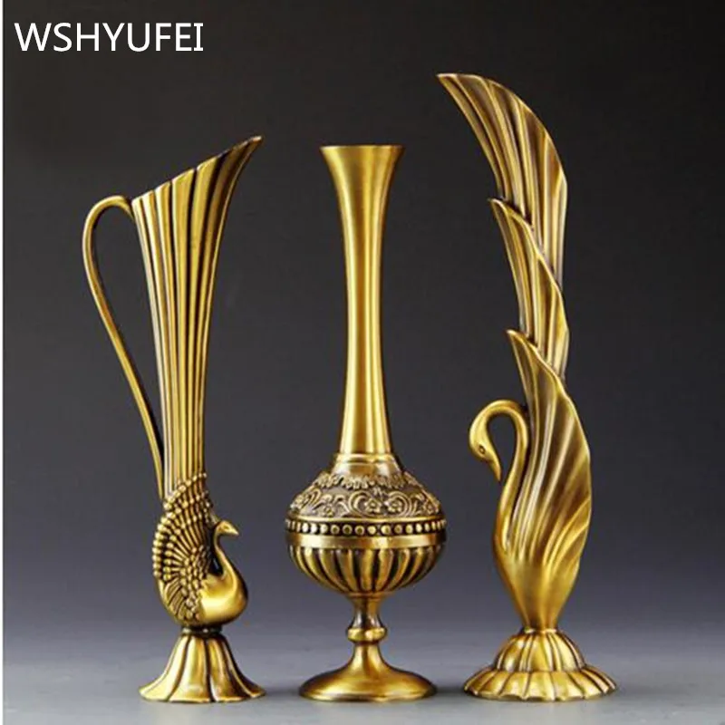 

Brass vintage peacock vase metal alloy gold / bronze small vase modern table creative home / wedding decoration vase