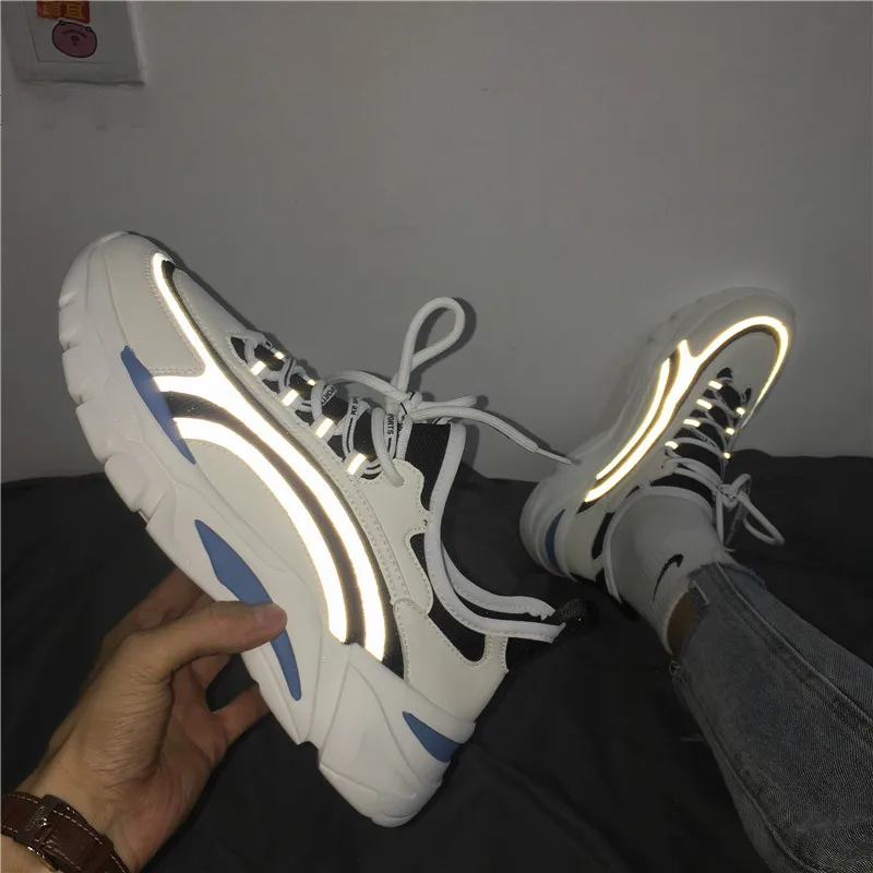 

Ins Men Dad Sneakers Kanye Reflective West Hip Hop Dancing Light Breathable Thick Bottom Shoes Men Tenis Masculino Adulto