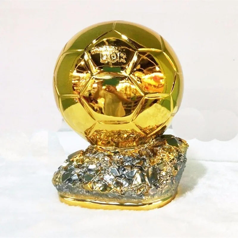 

Mini Ballon d'Or Trophy 15cm Duplicate 2018 France Football Magazine Best Player Resin Gold Ball Cup Soccer Fans Souvenirs Gifts