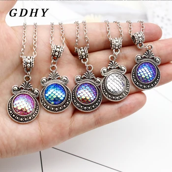 

GDHY Fashion Mermaid Scale Necklace 10 Colors Fish Scale Mermaids Necklaces Dainty Shimmery For Friends Family Lover Jewelry
