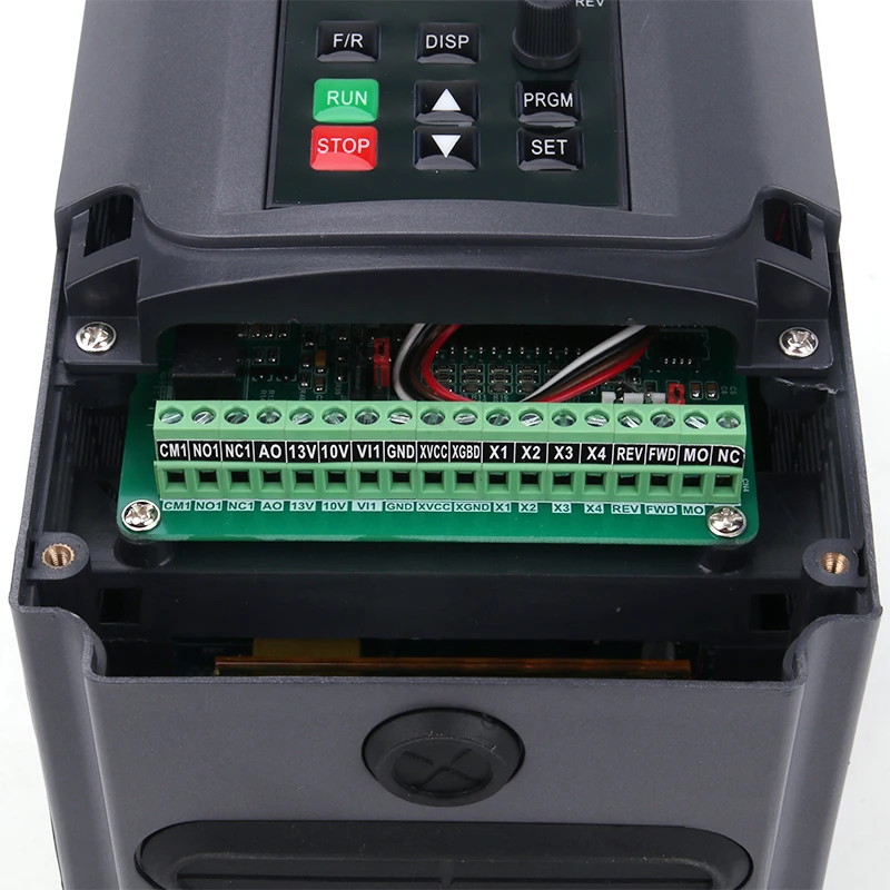 Conversor de Frequência Driver de Frequência Inversor do Eixo para Máquina de Gravação 110 v 220 Vfd Variável ac dc 2. 2 kw - 1.5kw 9 110 v 220 v vfd driver de