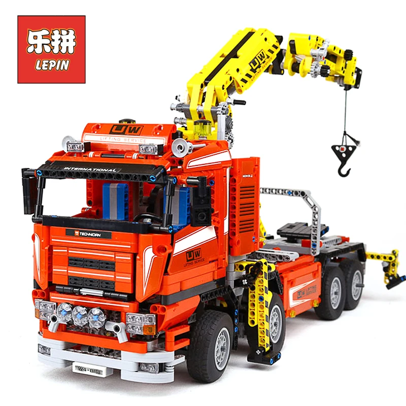 

Lepin Technic 20013 the Red RC Electric Crane Truck with Motor Model Set 8258 Building Blocks Bricks Christmas Gift for Children