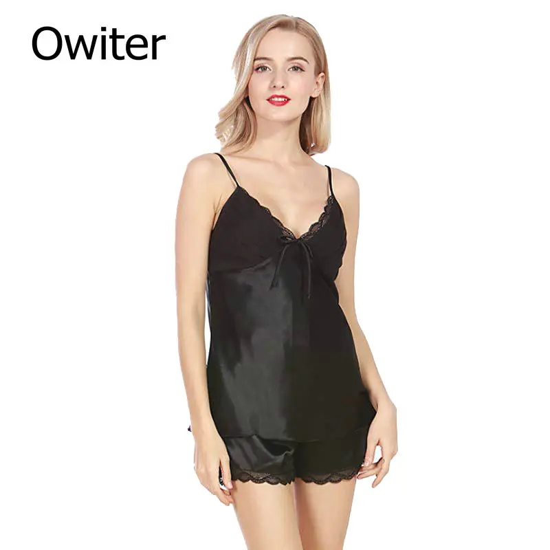

Foral Embroidery Faux Silk Pajama Sets Women Spaghetti Strap Tops Shorts Set Stain Sleepwear Night wear