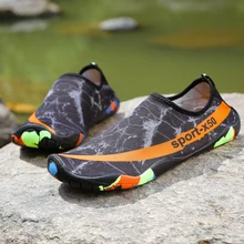 Водонепроницаемая обувь для мужчин; коллекция года; летняя пляжная обувь; однотонная обувь без застежки; крутая обувь унисекс; акваобувь; непромокаемая обувь для пар; уличные кроссовки