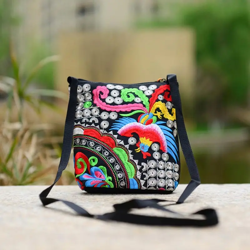

Fashion Women Ethnic Peony Min Shoulder Bag Embroidery Crossbody Handbag Tote Random color WF 668