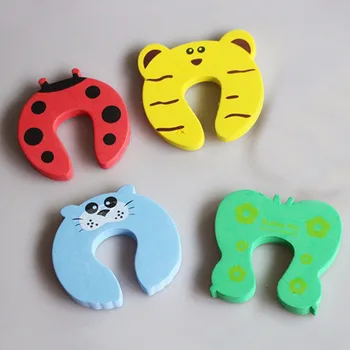 

4pcs/lot Baby Kids Safety Door Stopper Protecting Corner Guard Cartoon Animal Jammers Security Guard Holder Lock Pad