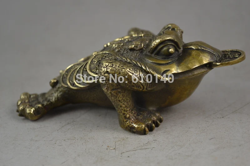 

Handwork Copper Carving China Lifelike 3 Legs Toad Token Summon Wealth Statue